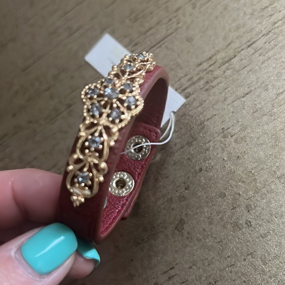 🎉1 hr sale 🎉Adjustable bracelet 💕